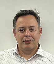 Carlo Flores Gil